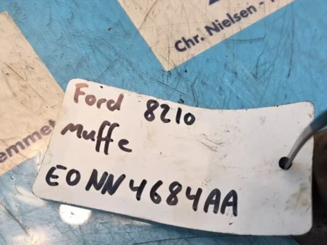 Billede 8 - Ford 8210 Muffe E0NN4684AA