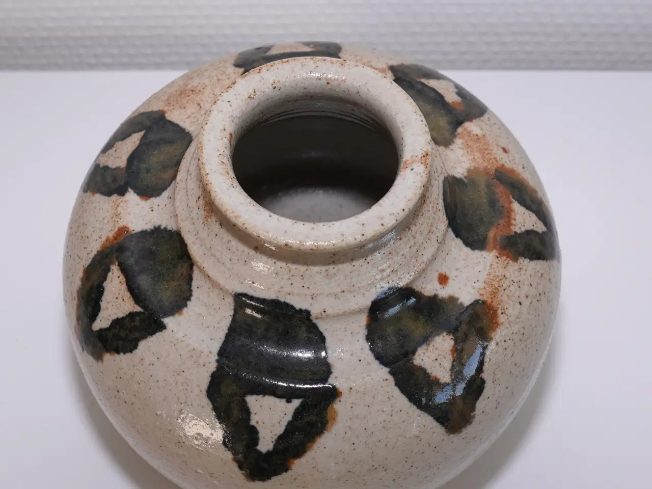 Billede 4 - Keramik vase med dekor signeret af R. Dahlström