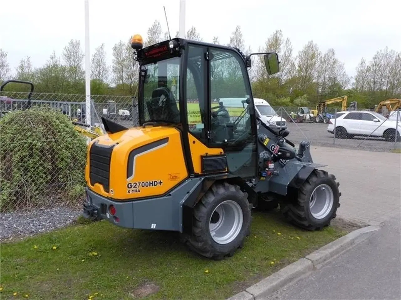 Billede 1 - GiANT G2700 HD+ x-tra cabine