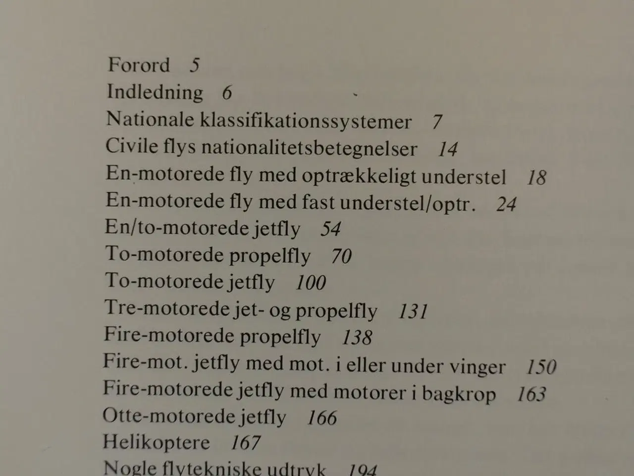 Billede 2 - flyhåndbogen, af niels jensen, emne: flyvemaskiner
