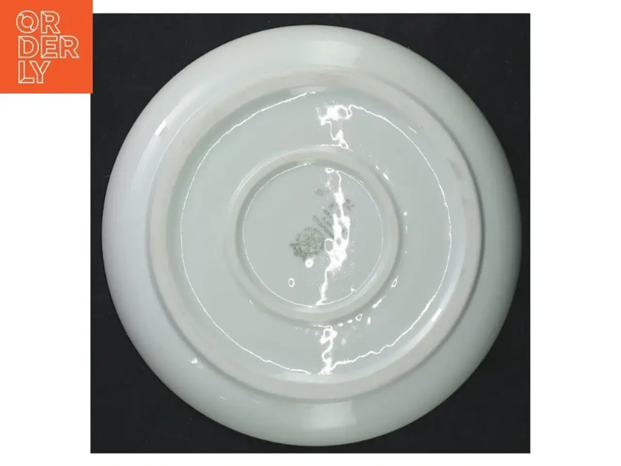 Billede 4 - Hvid porcelænstallerken (str. 16 cm i diameter)