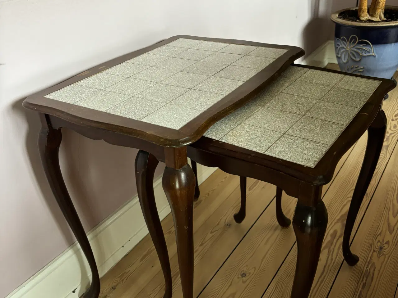 Billede 5 - Vintage kakelbord i mørk træ med lysegrønne kakler