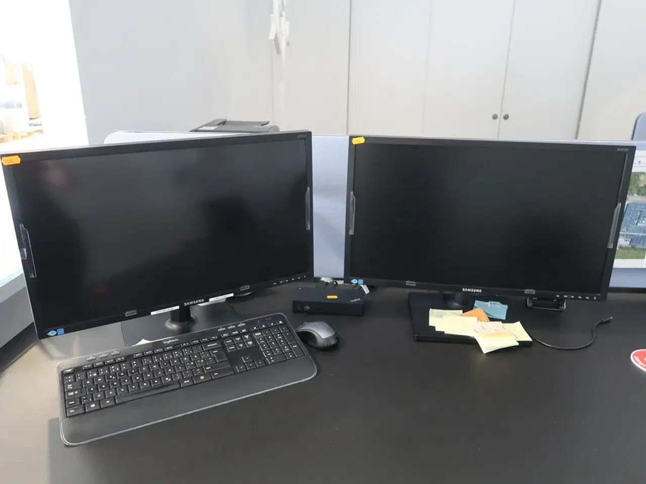 Billede 1 - 2 stk. computerskærme SAMSUNG S24E450, dockingstation LENOVO Thinkpad, tastatur, mus