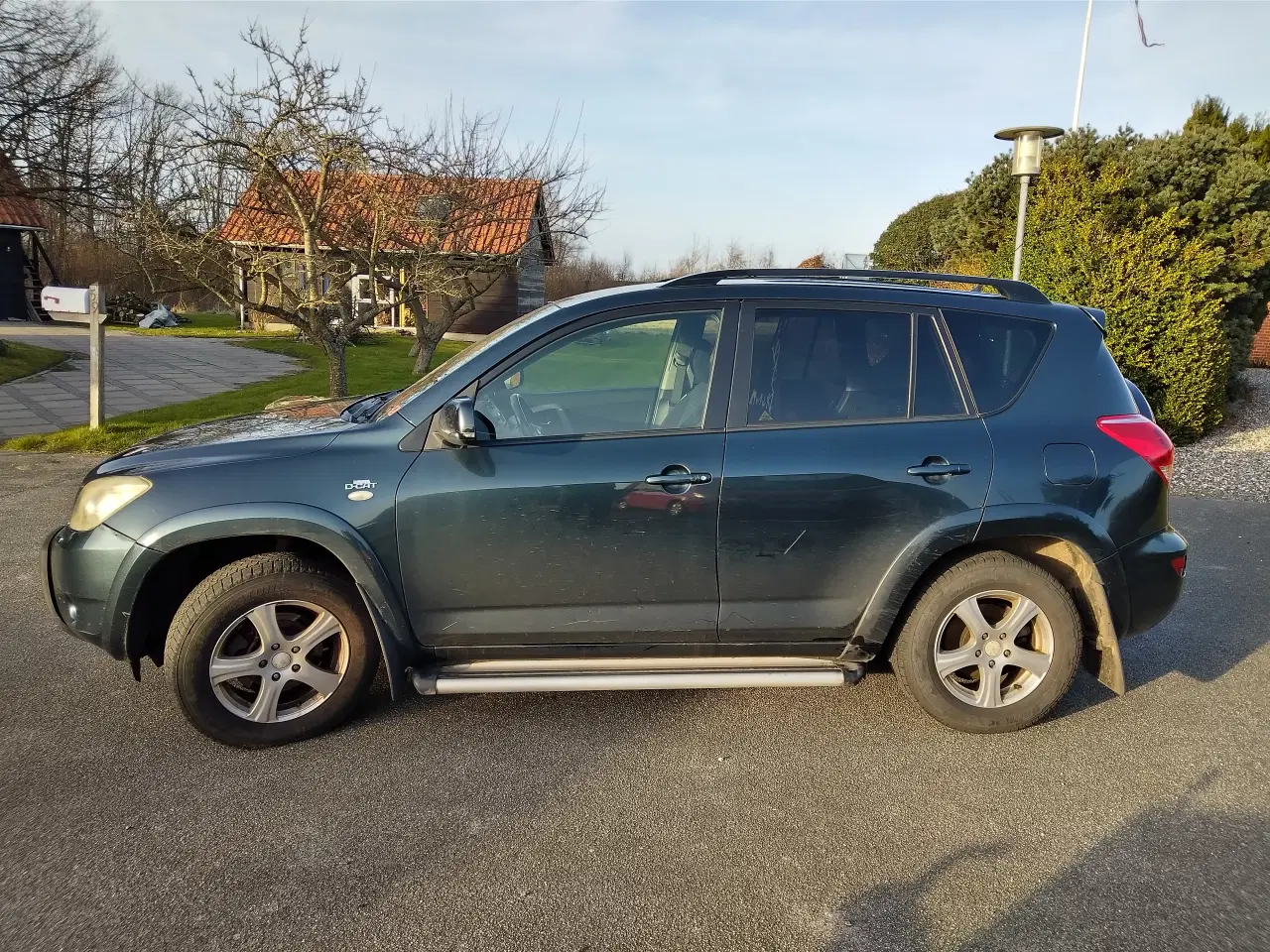 Billede 1 - Rav4 4x4, 177hk, 180000 km. mekanisk god stand.