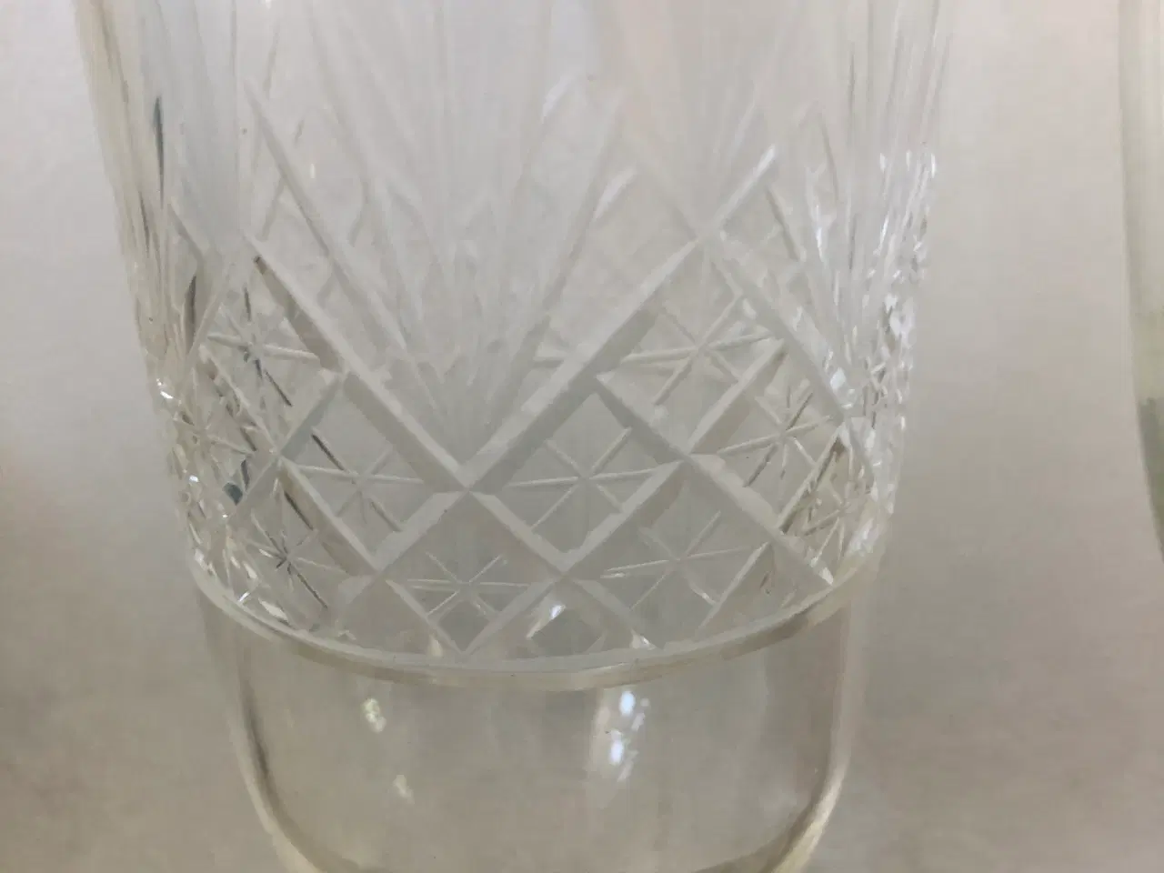 Billede 2 - 2 stk rødvinsglas ukendt mærke