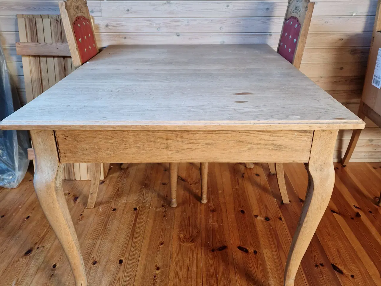 Billede 1 - Gammelt afsyret egetræsbord