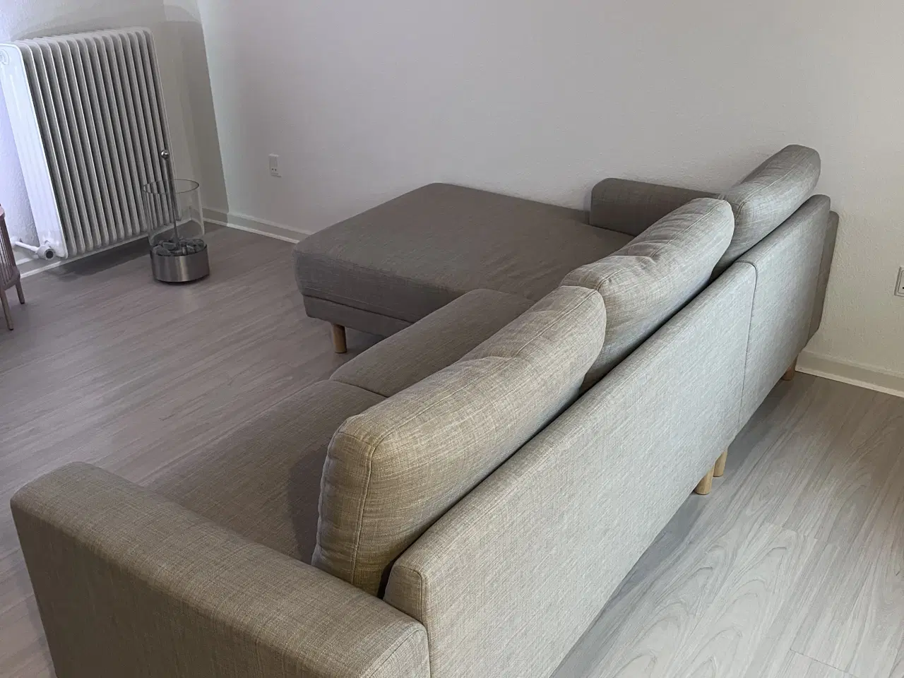 Billede 3 - sandfarvet 3-personers chaiselong sofa