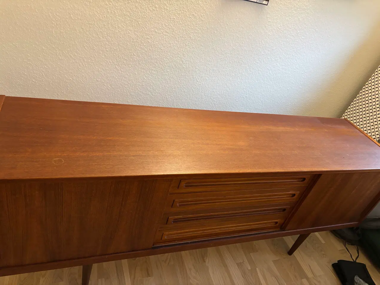 Billede 1 - Skab i teak