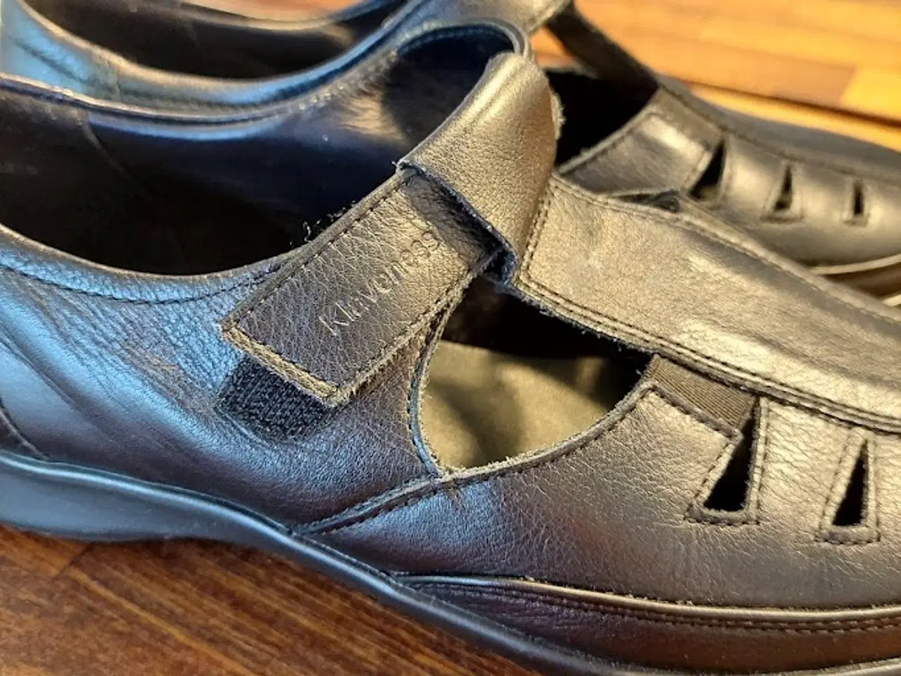 Billede 1 - Klaveness Unisex sko med velcro