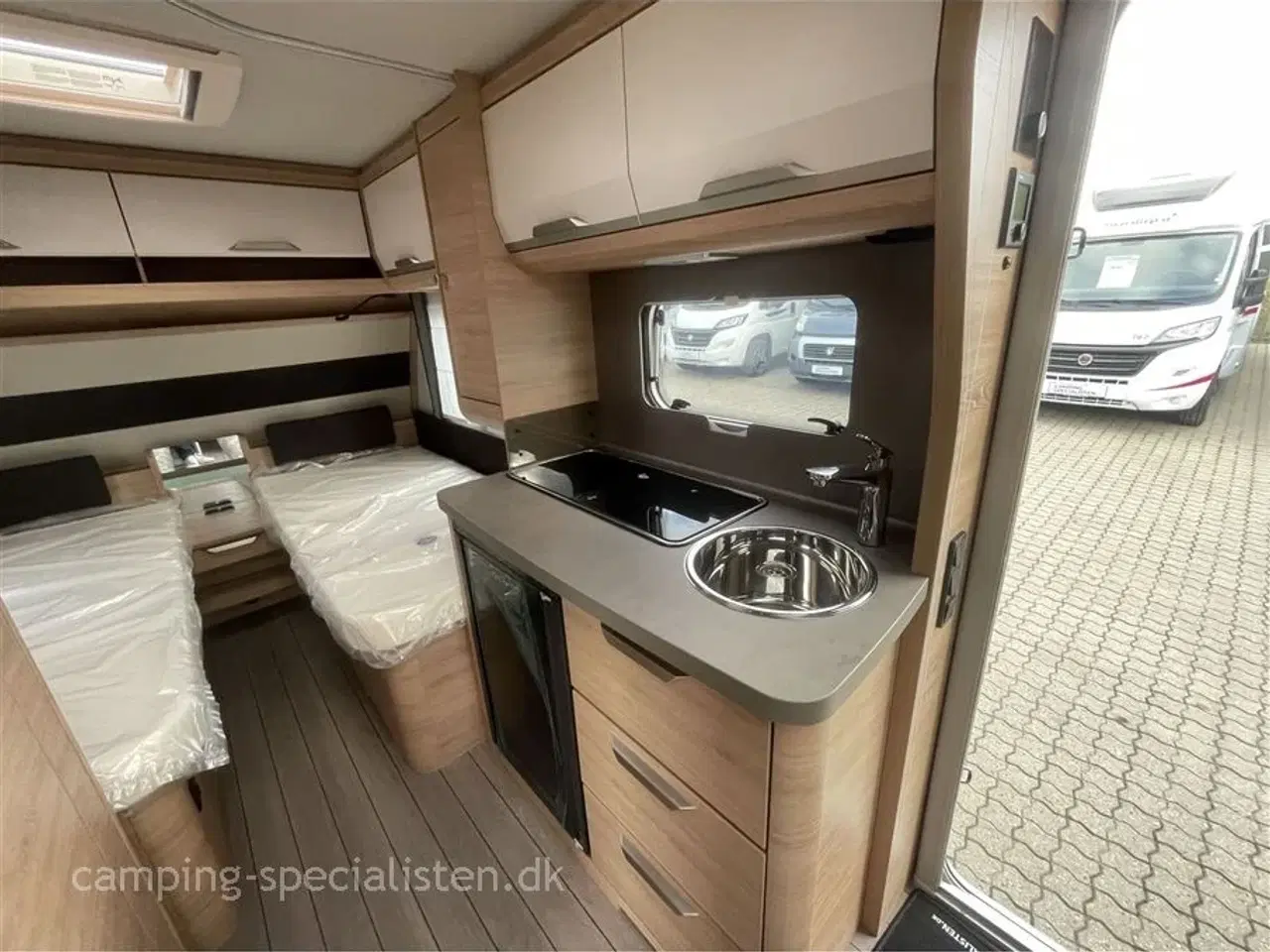 Billede 12 - 2026 - Knaus Südwind 460 EU   Knaus Südvind 460 EU Black Selection model 2026 - kan ses til foråret hos Camping-Specialisten.dk