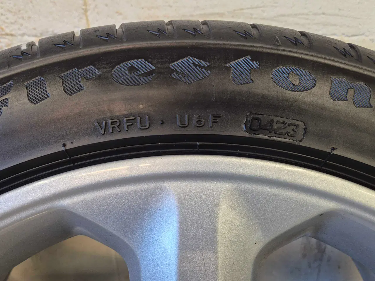 Billede 6 - FORD 18" ORIGINAL ALUFÆLGE MED SOMMERDÆK 5x108