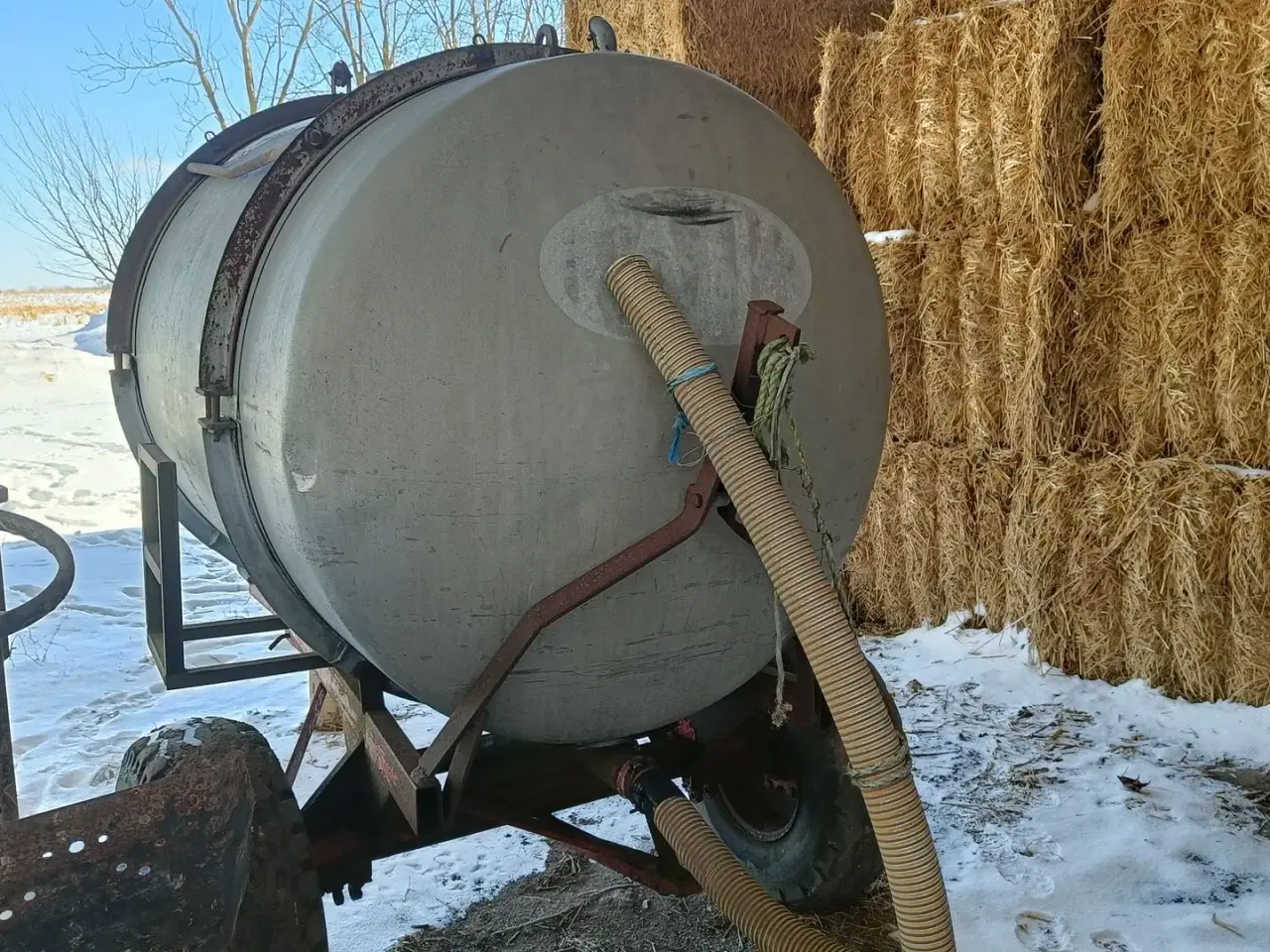 Billede 4 - - - - Vandvogn 2000 l