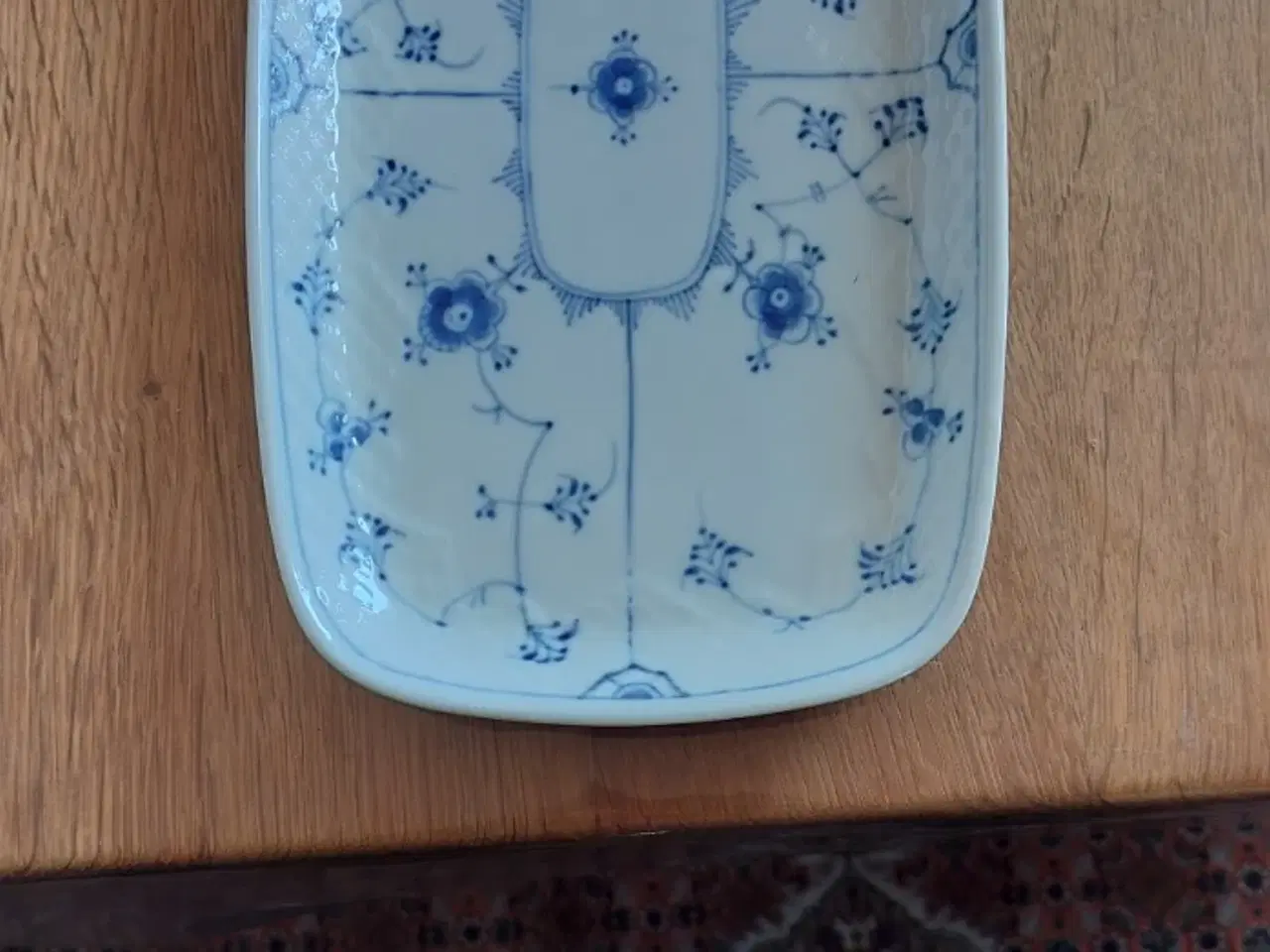 Billede 1 - Bing og Grøndahl Bakke. 
