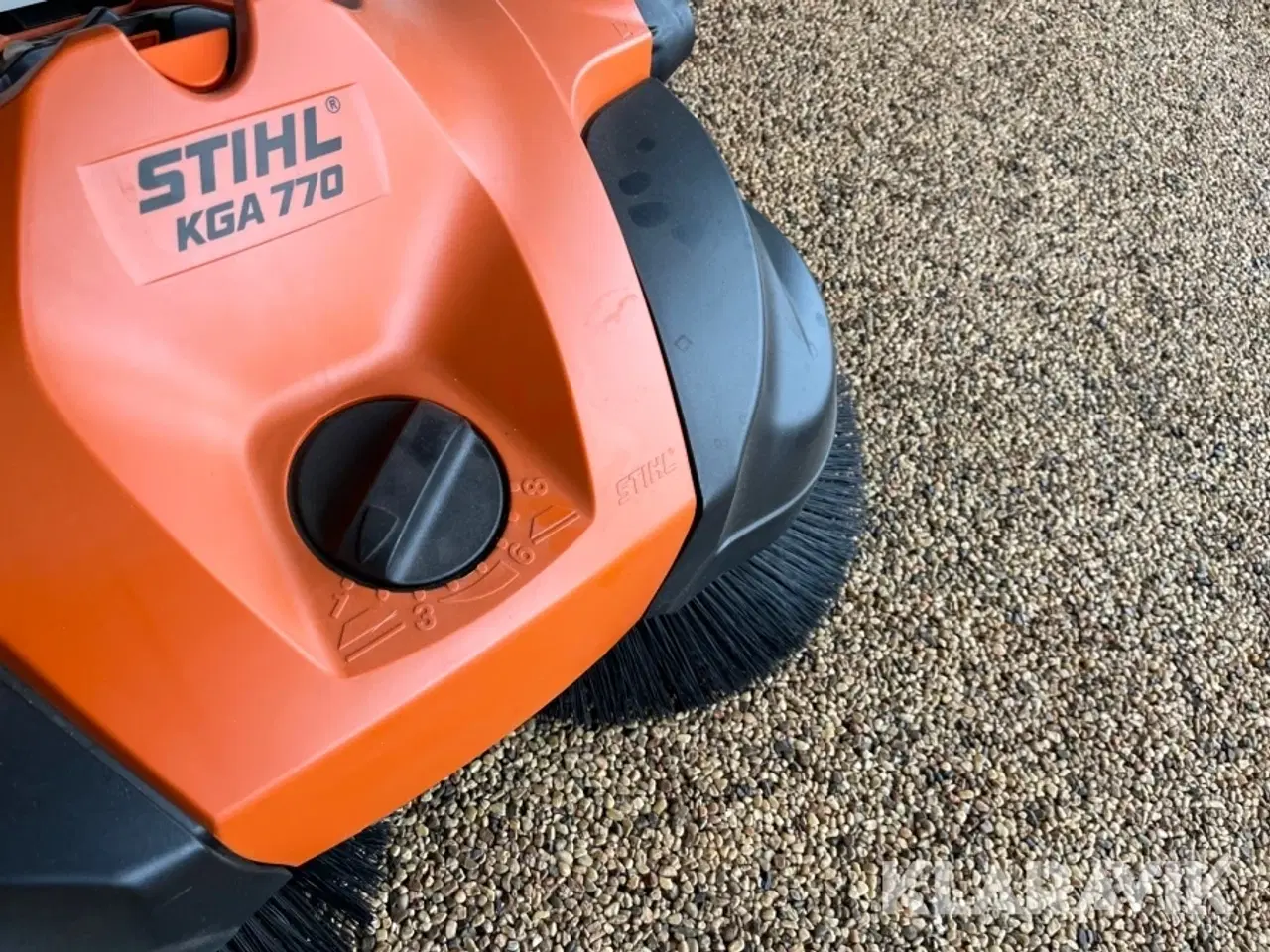Billede 8 - Fejemaskine Stihl KGA 770
