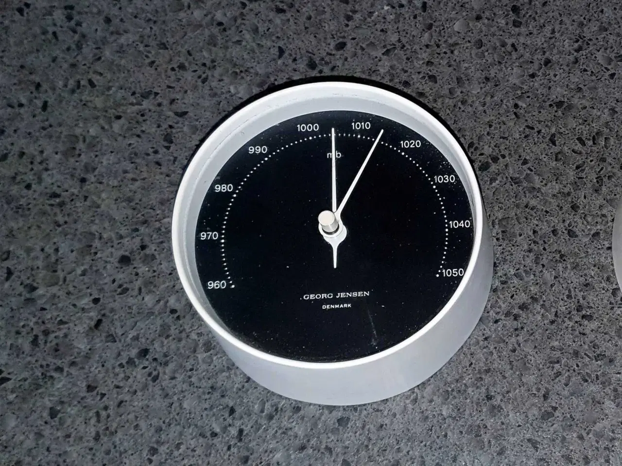 Billede 1 - Georg Jensen vejrstation 