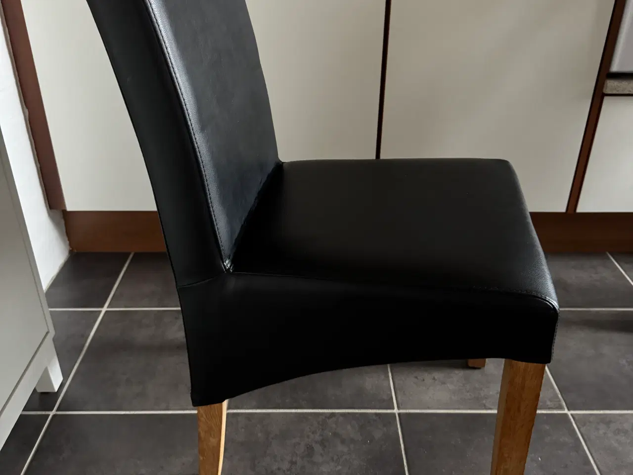 Billede 2 - Spisebord stole 7 stk.