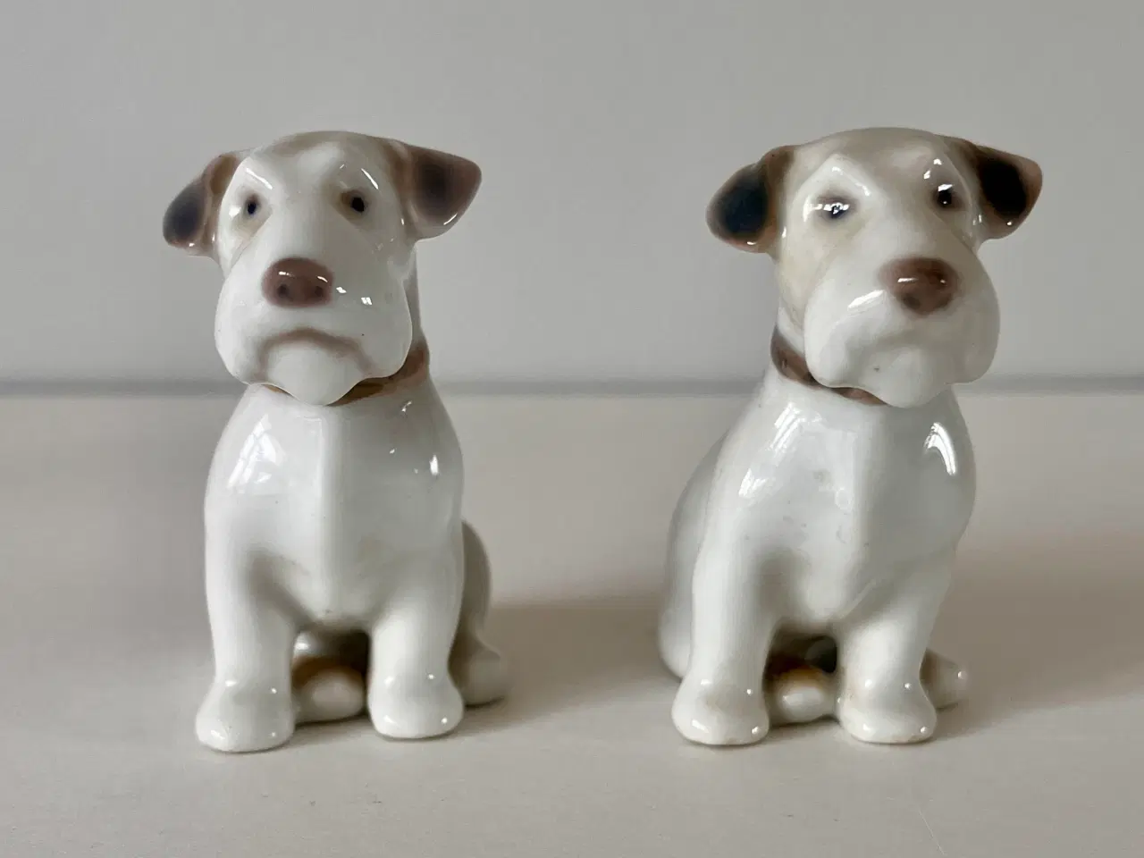 Billede 1 - Bing & Grøndahl terrier. 