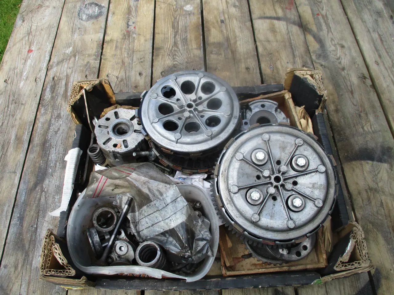 Billede 3 - Honda CB 350 Twin Tank, sideskjolde og mange dele