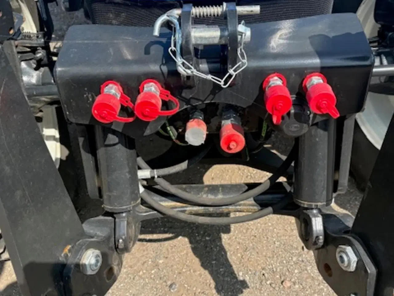 Billede 6 - New Holland T5.95 MED FRONTLIFT + MASSER AF OLIEUDTAG.