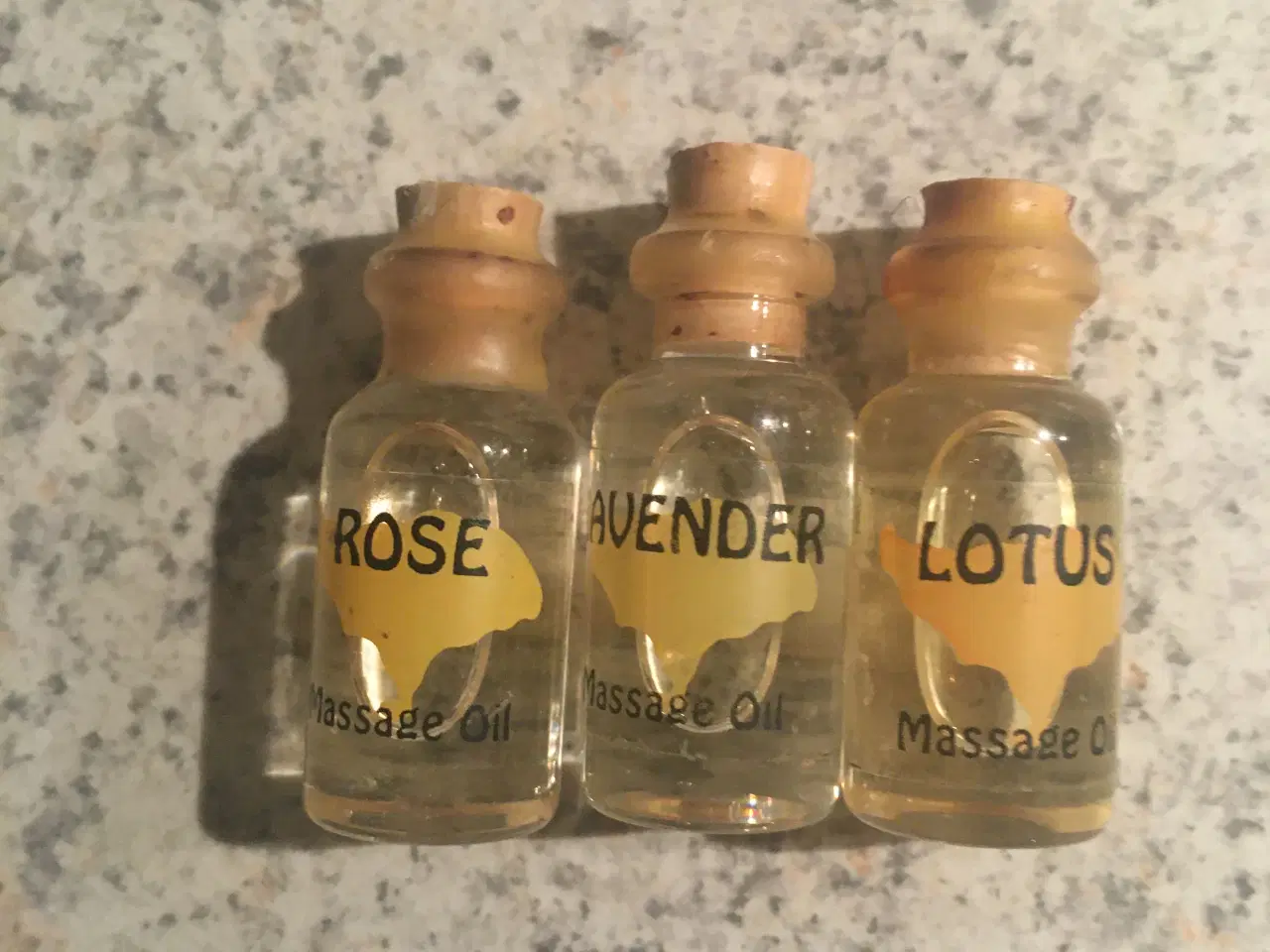 Billede 4 - 3 skønne massage olier fra Bali i gaveæske
