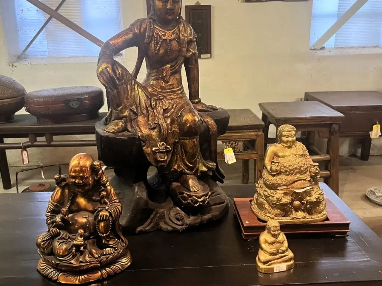 Billede 1 - Kinesisk .Forgyldt træfigur Quan Yin  h. 61 cm. 