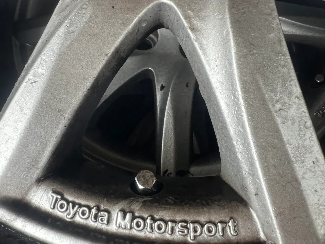 Billede 3 - Toyota alu fælge 