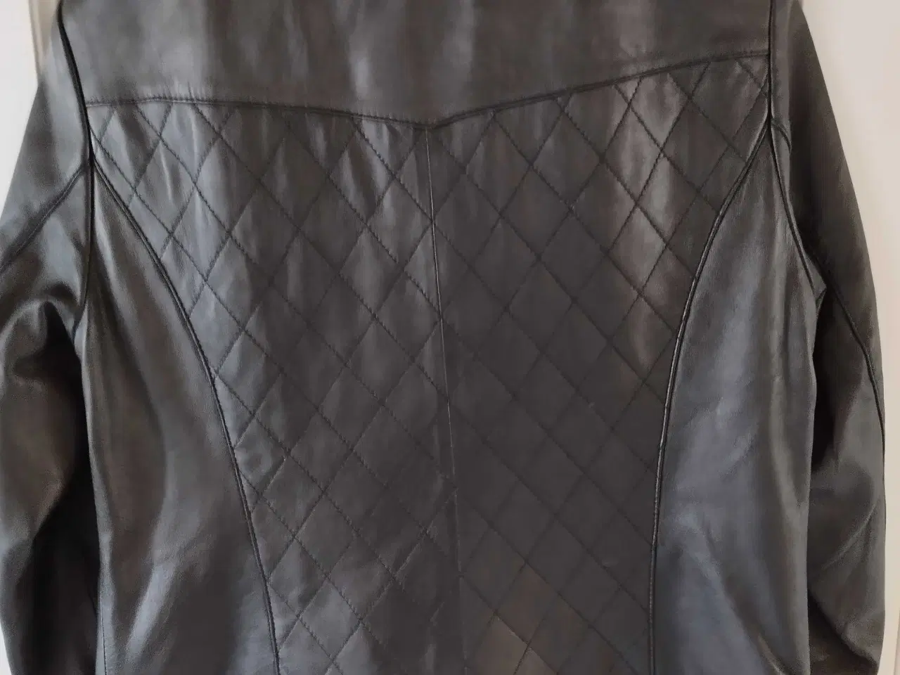 Billede 2 - Lammeskind jakke