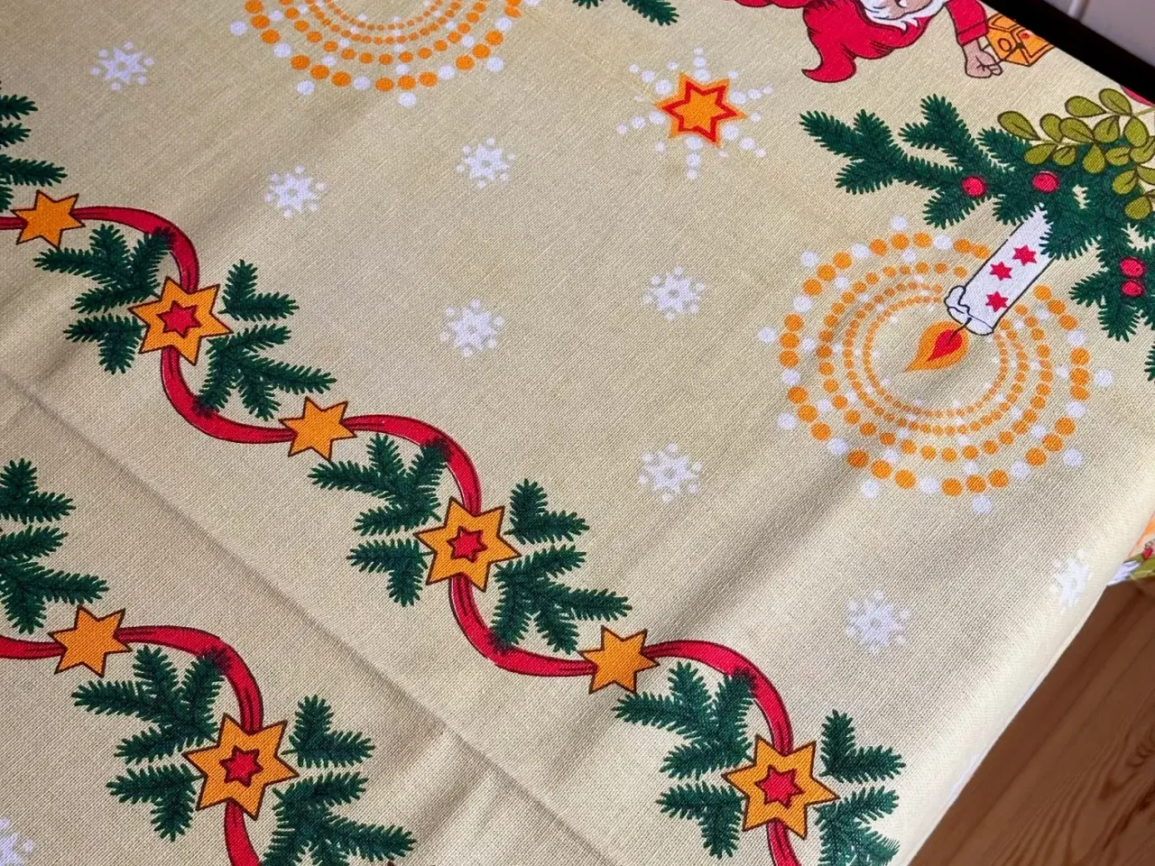 Billede 3 - Retro juledug m nisser, 190 x 113 cm