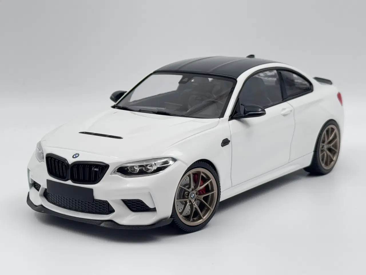 Billede 1 - 2020 BMW M2 CS - Minichamps - 1:18