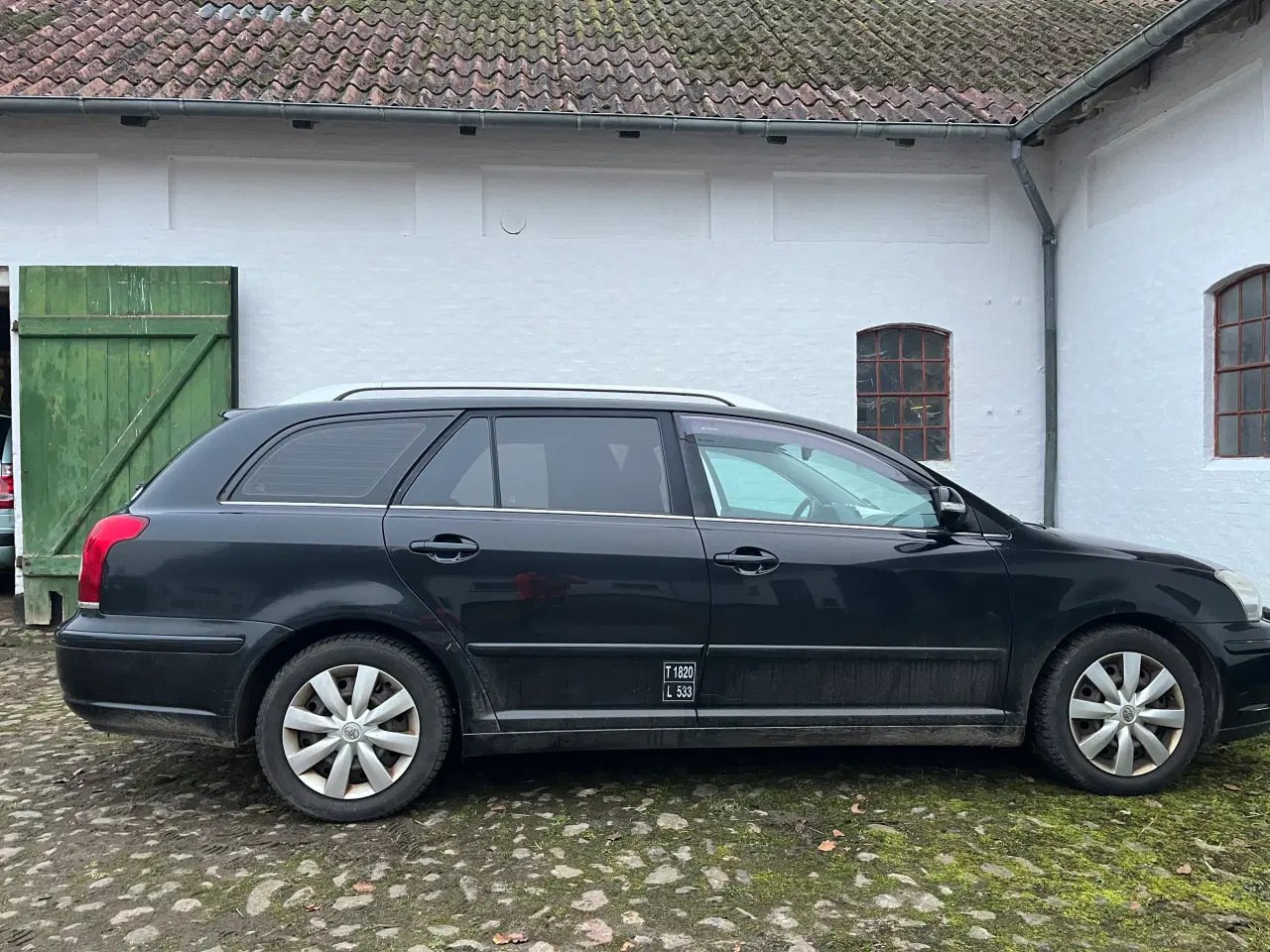 Billede 1 -  Billig Toyota Avensis van 1,8 i