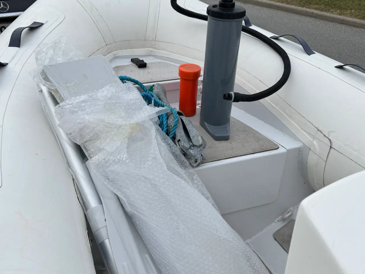 Billede 5 - Quicksilver 350 Alurib med 20 hk påhængsmotor