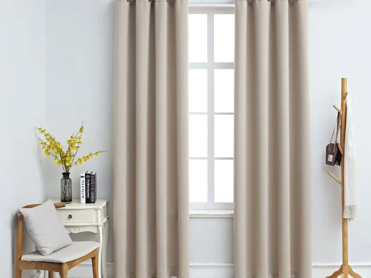 Billede 1 - Lysdæmpende gardiner 2 stk. med metalringe 140 x 175 cm beige