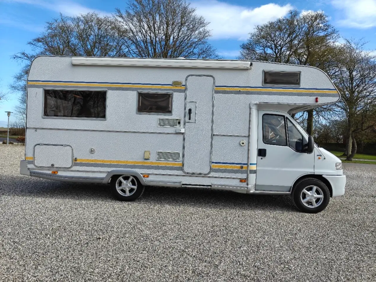 Billede 1 - veteran autocampper super flot uden rust!