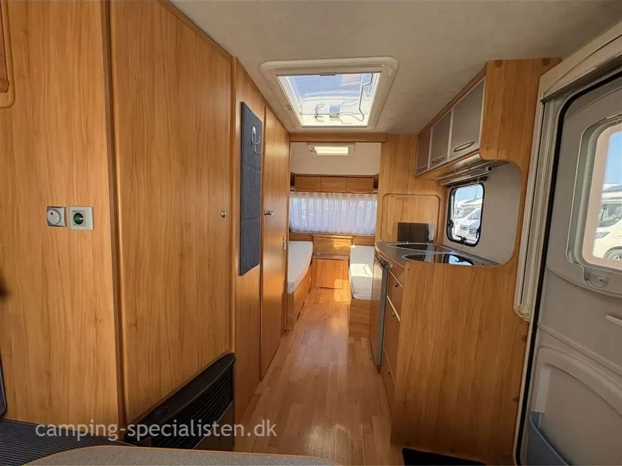 Billede 5 - 2008 - Adria Altea 472 LU   Adria Adora 472 LU 2008 - Se den nu hos Camping-Specialisten.dk