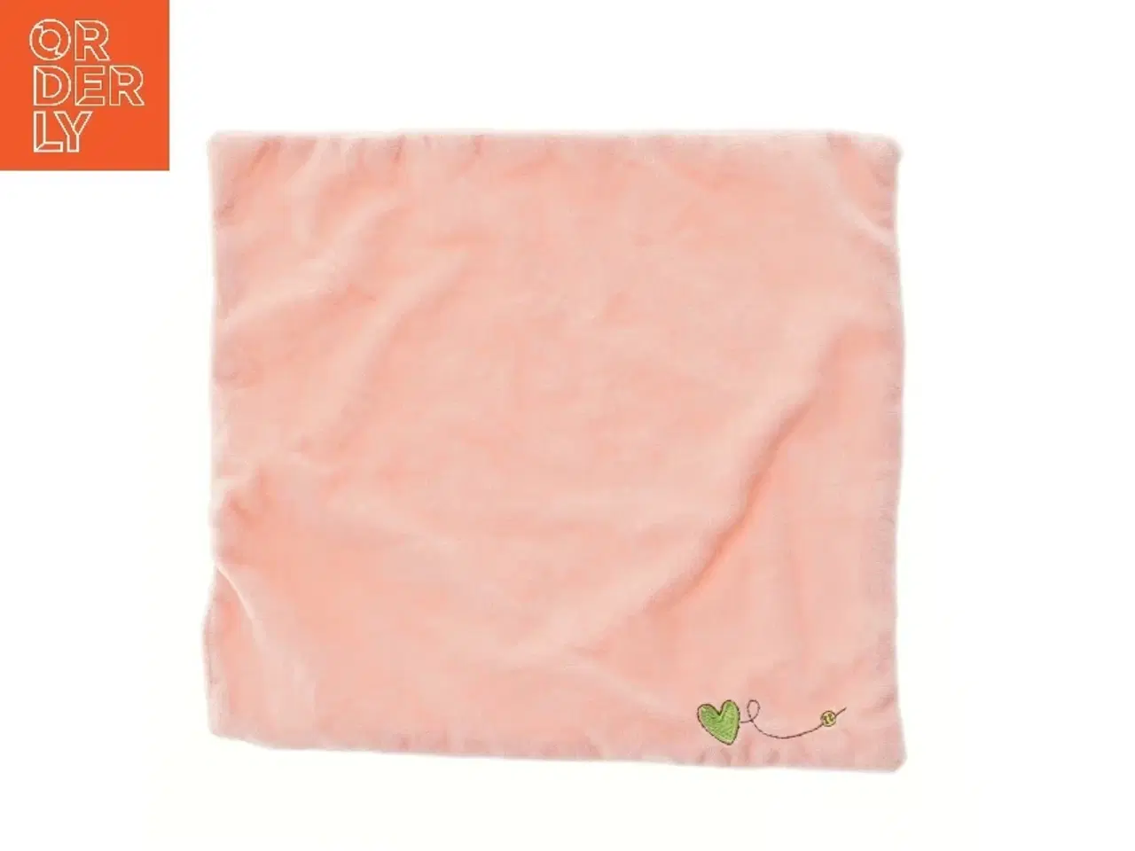 Billede 1 - Lyserød stofklud med hjertebroderi (str. 30x27 cm)