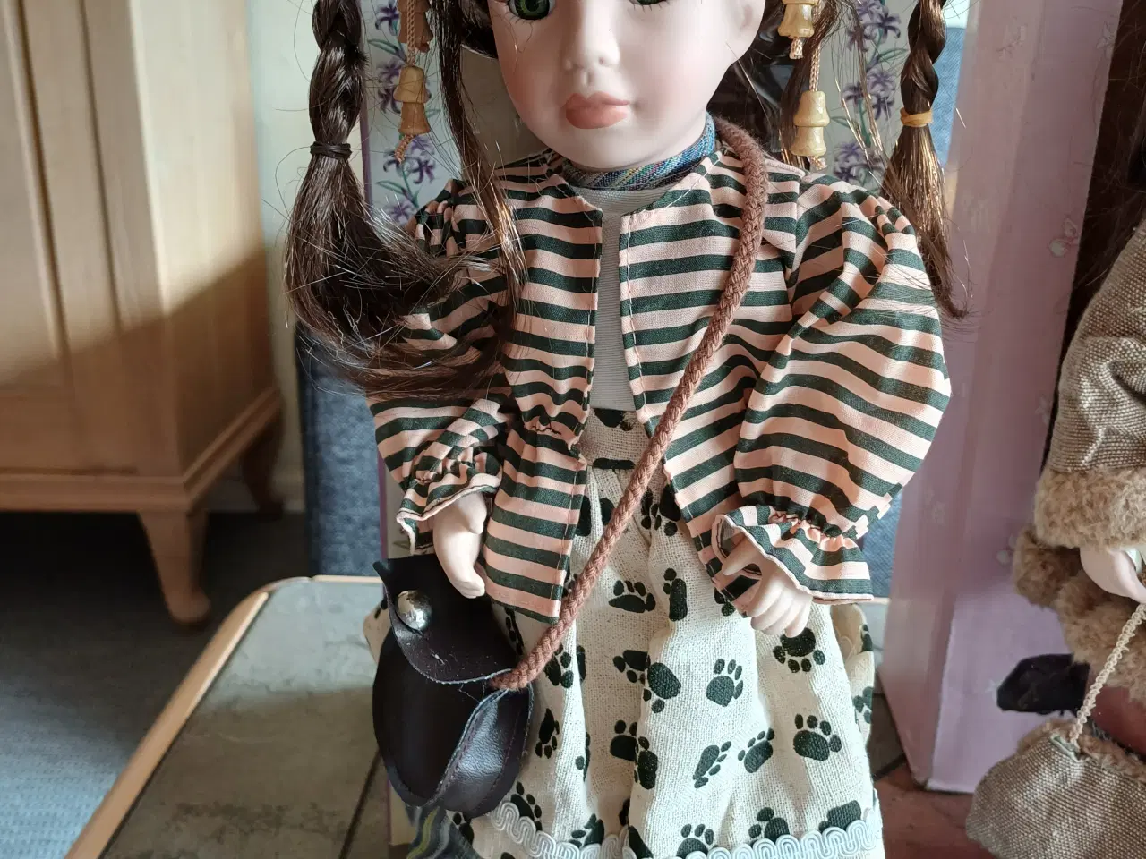 Billede 2 - Fine gamle pynte dukker