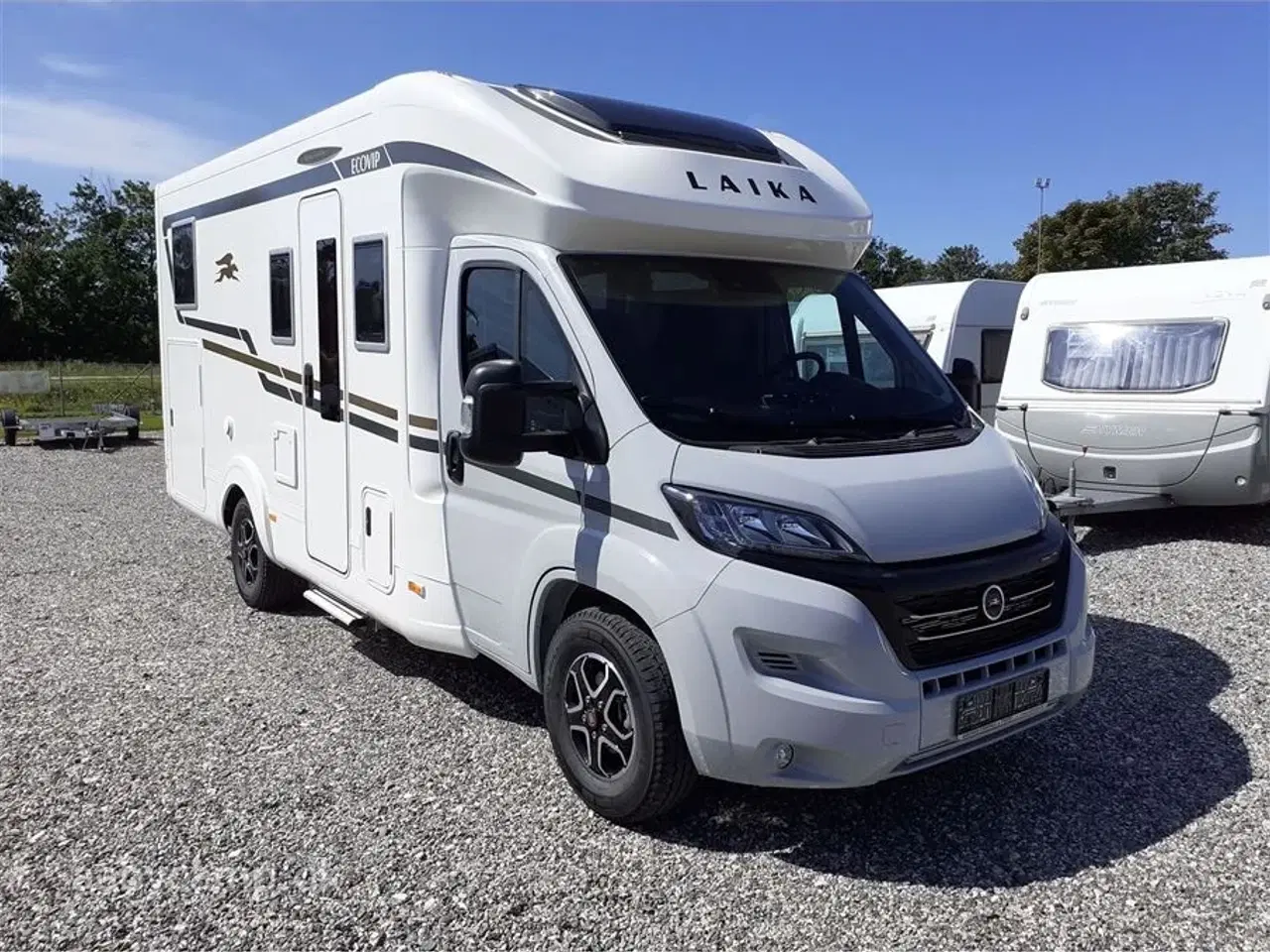 Billede 1 - 2022 - Laika Ecovip 3019 Automatgear. Solceller. Batteri. A/C. Markise. Plisse i front og side ruder. 160 Hk. undervognsbehandlet. kan vejes op til 3650 Kg.