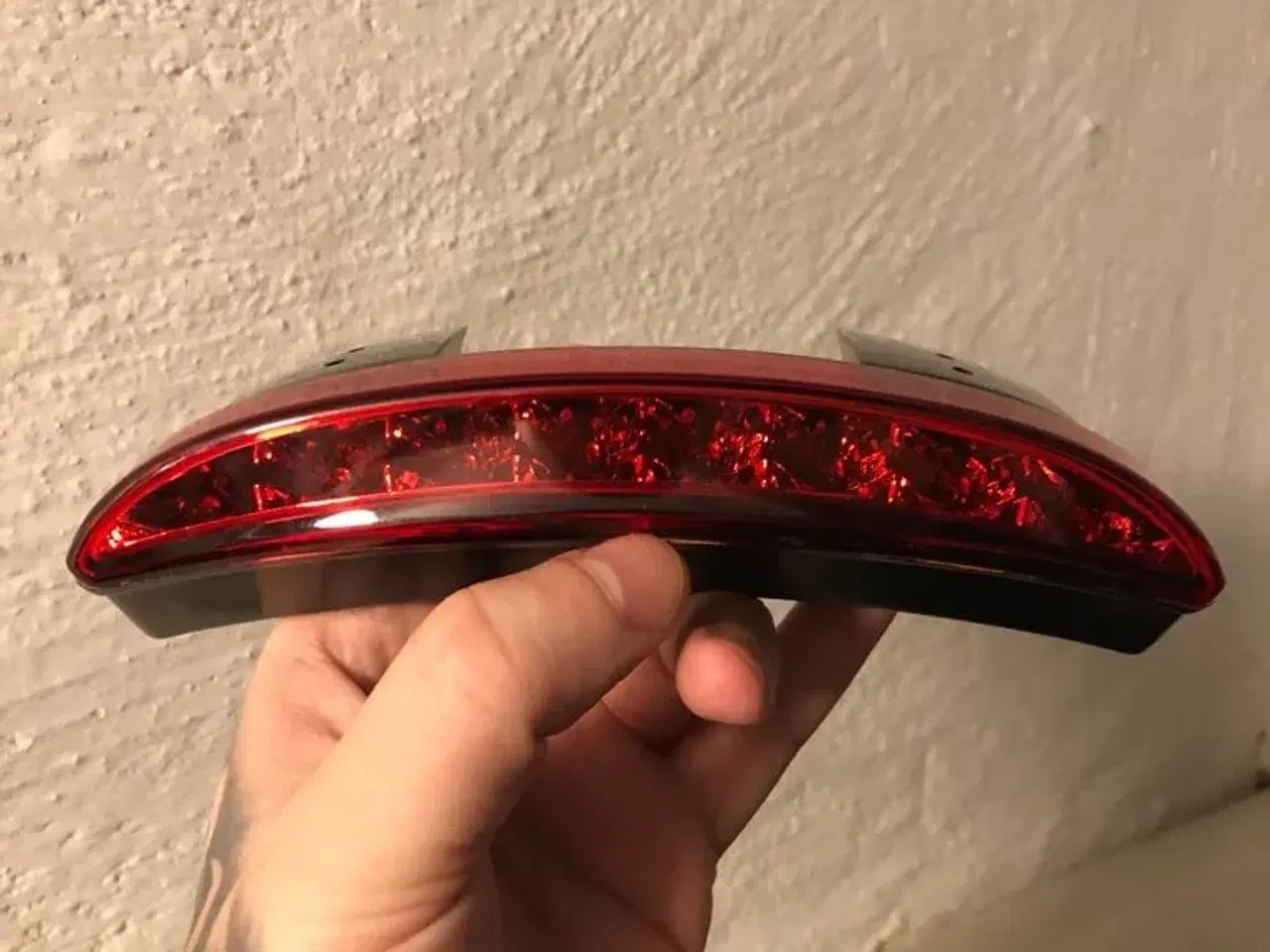 Billede 1 - Rød LED Baglygte under bagskærm