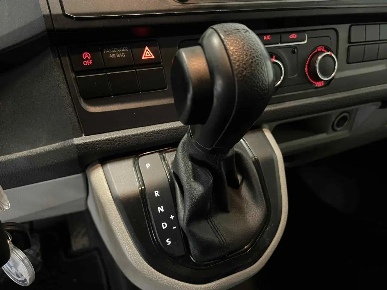 Billede 9 - VW Transporter 2,0 TDi 102 Kassevogn kort