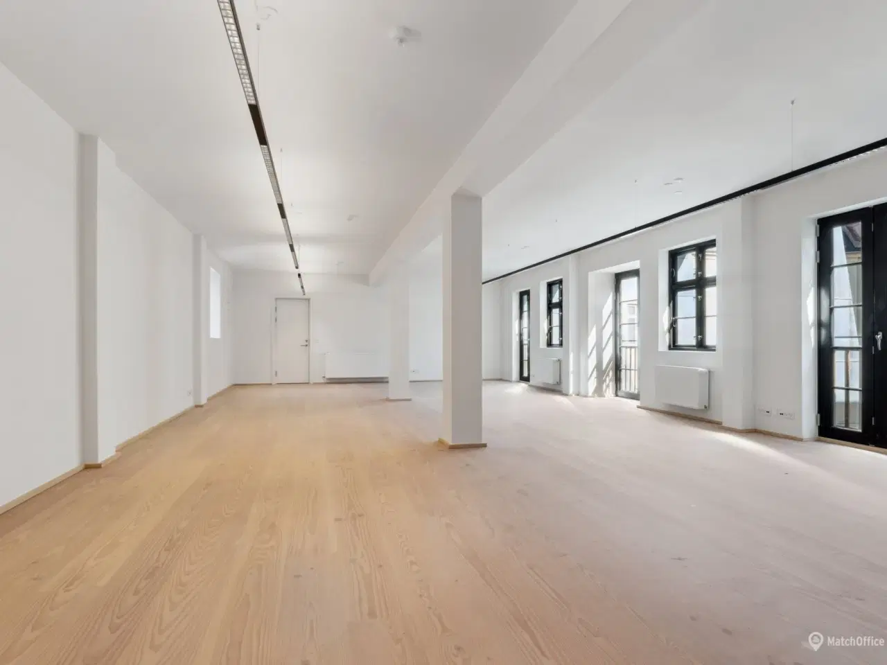 Billede 2 - Flyt ind i dag – vi klarer huslejen resten af året!