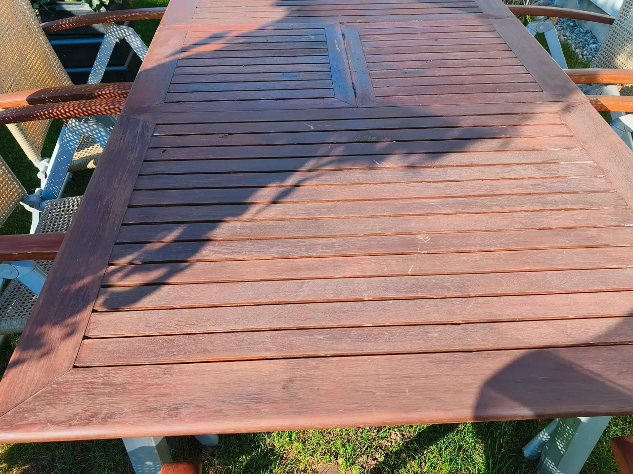 Billede 2 - Hårdttræ havemøbelsæt