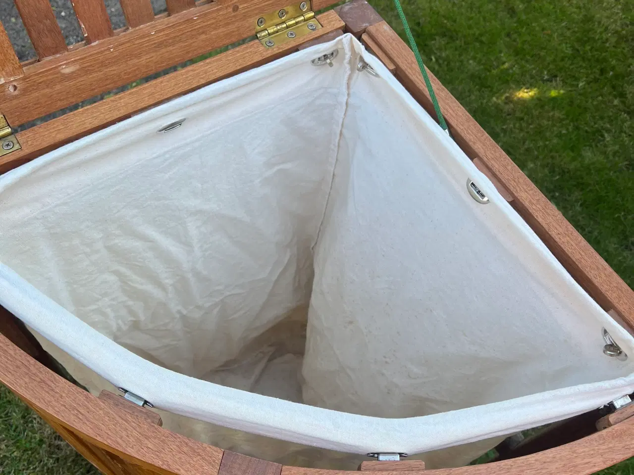 Billede 4 - Pæn opbevaringskurv i teak træ