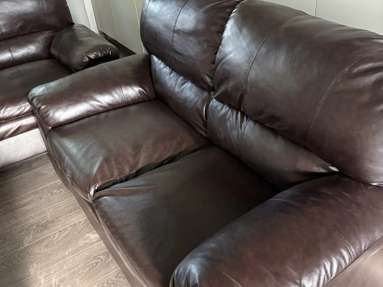 Billede 2 - To flotte to personer sofaer som på billeder 