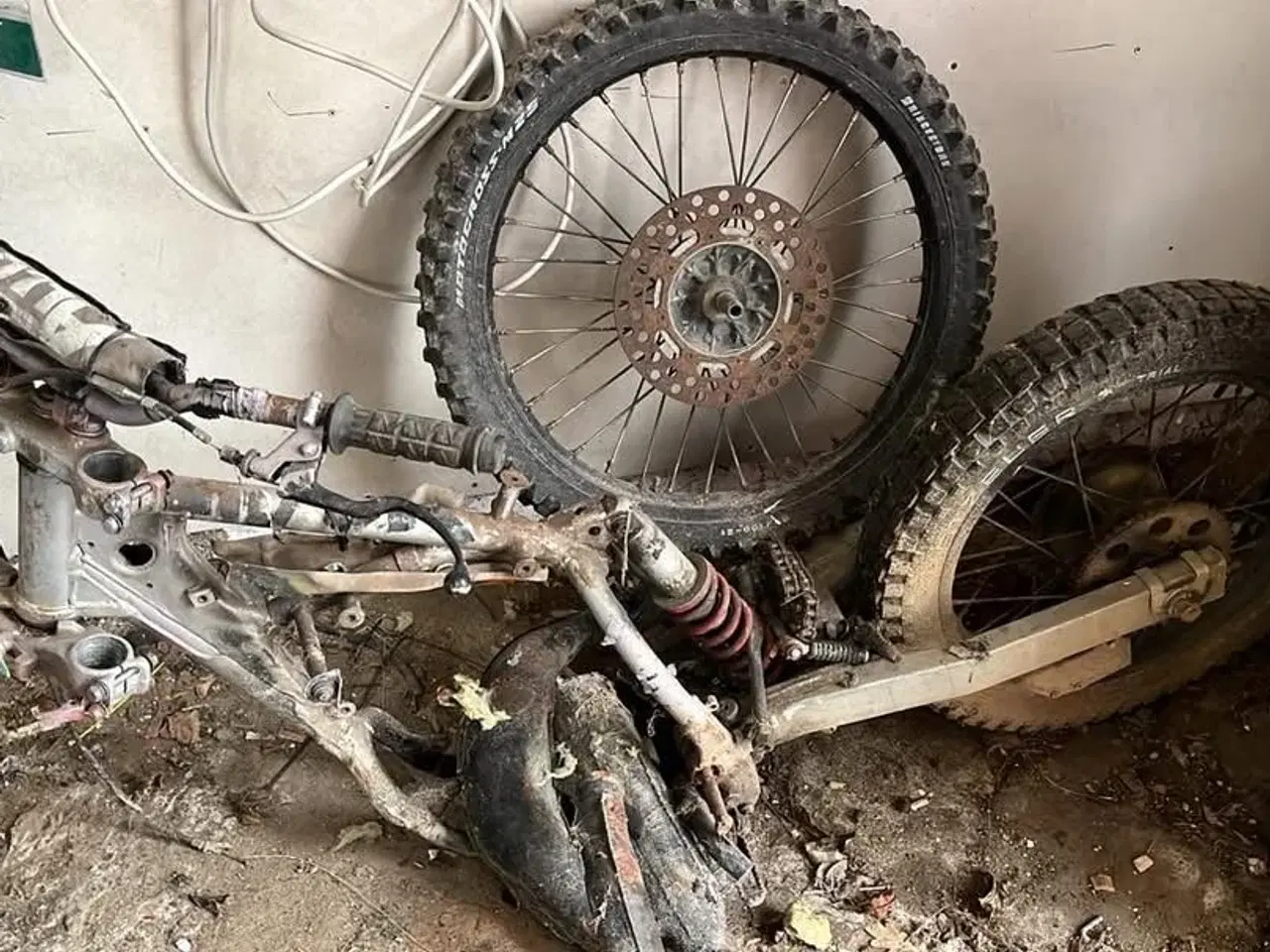 Billede 1 - Kawasaki kx 125 1984 stel med dele