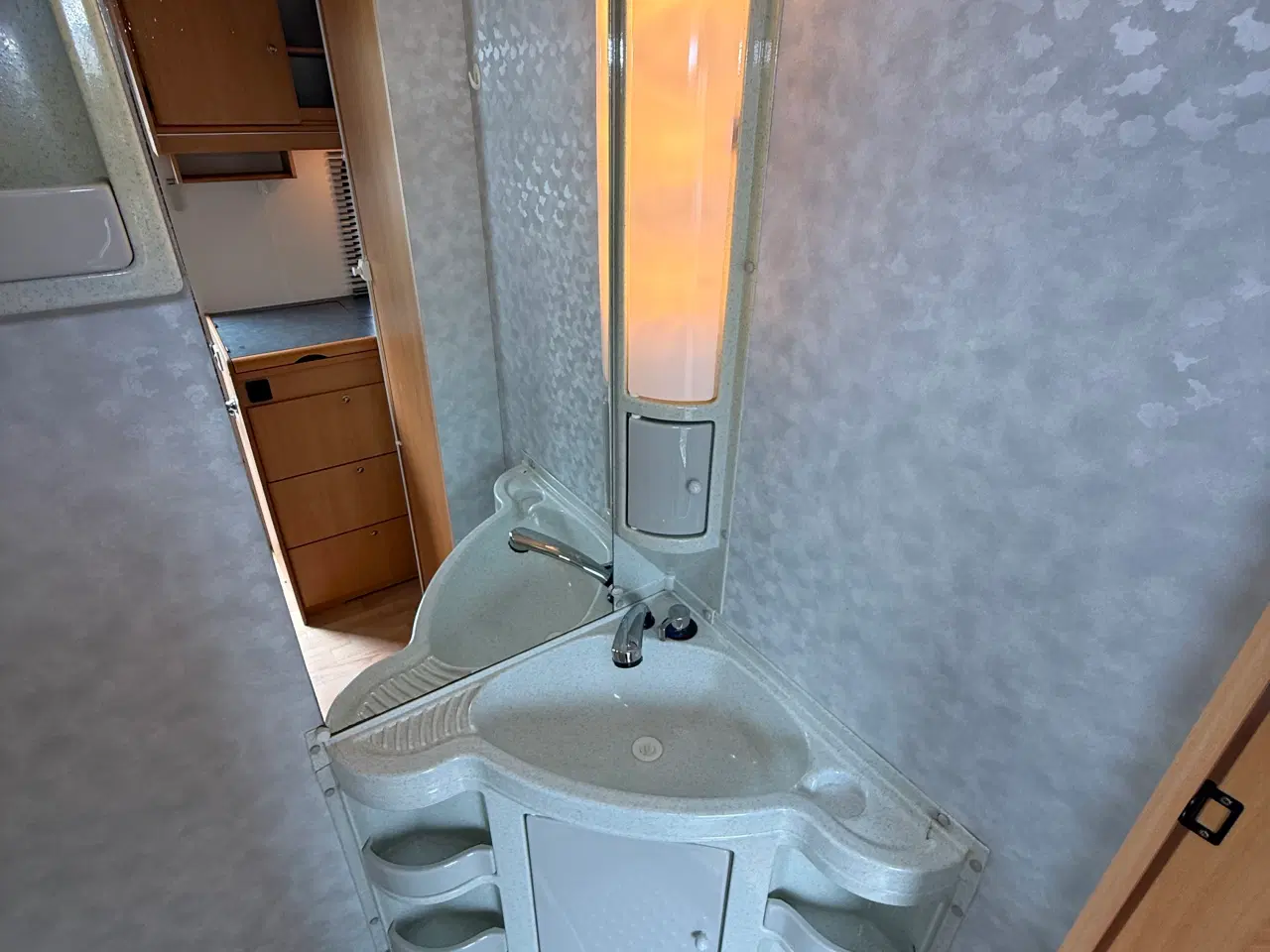 Billede 8 - 2004 Adria Altea 430 DD / Med Mover /Isabella Telt