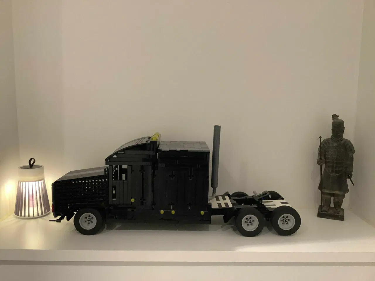 Billede 5 - UNIK Selvbygget Sort Technic lego Trucker 