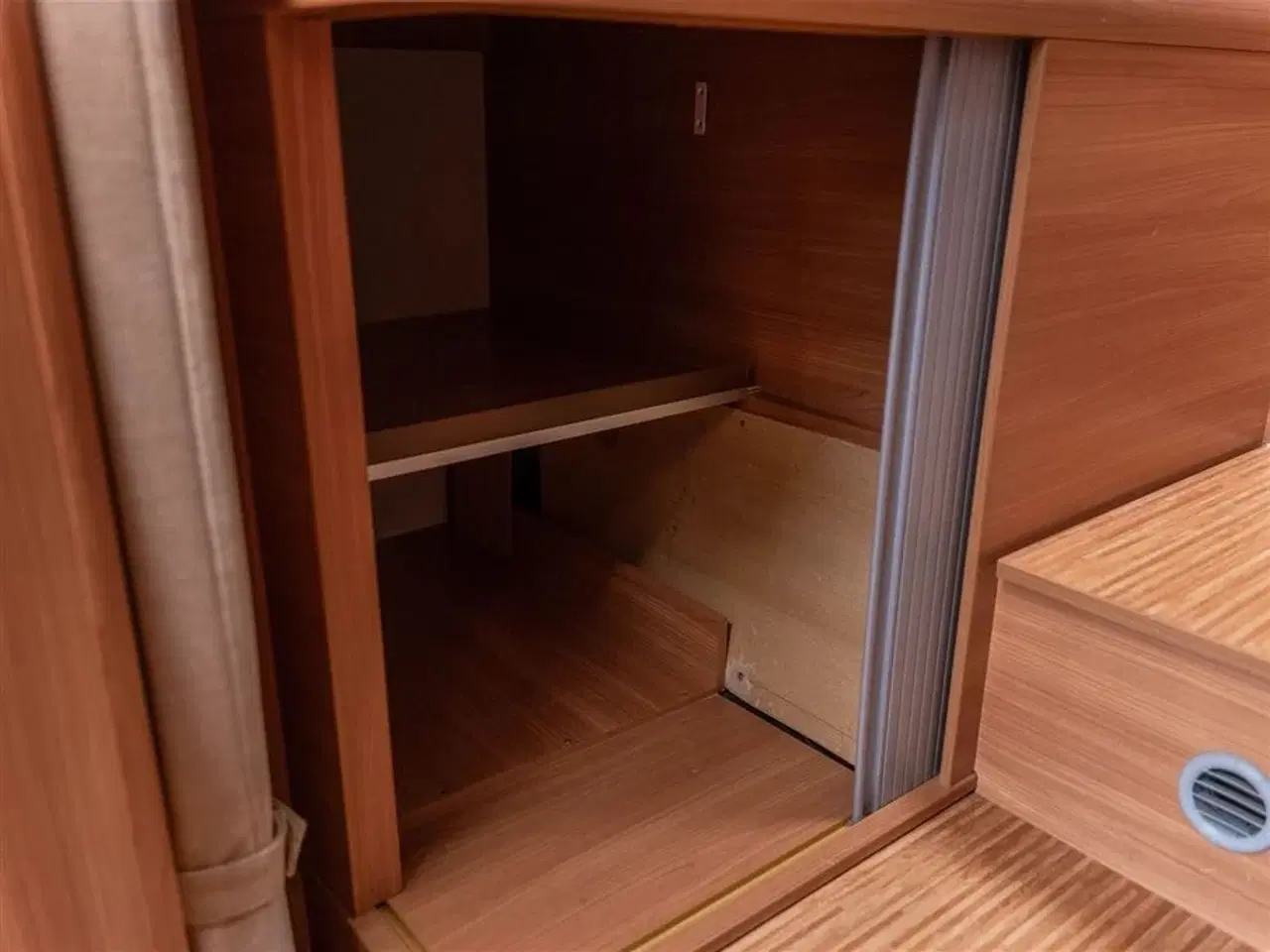 Billede 31 - 2012 - Knaus Sport 700 TI   Knaus 700 Sport – Veludstyret og klar til nye eventyr! Sælges til CVR