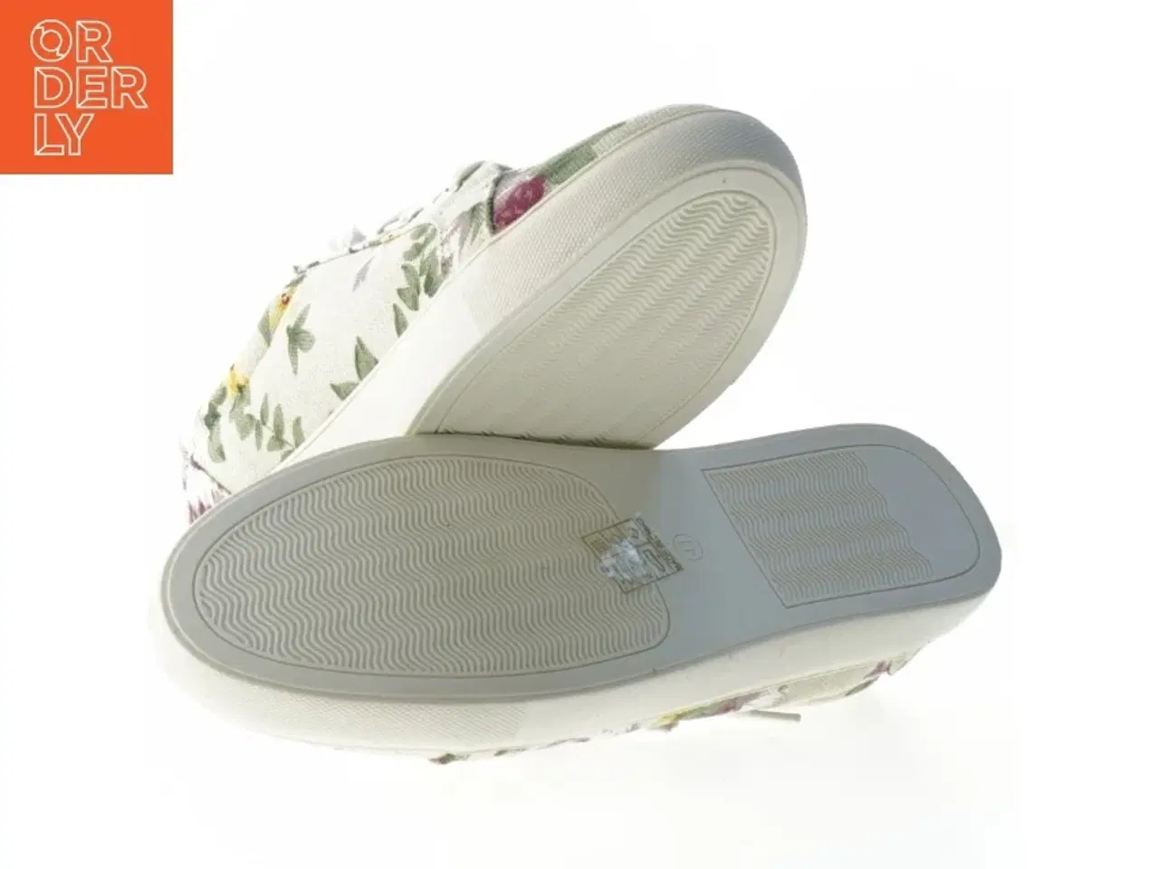 Billede 4 - Blomstrede sneakers, størrelse 41 fra Cellbes (str. 41 )
