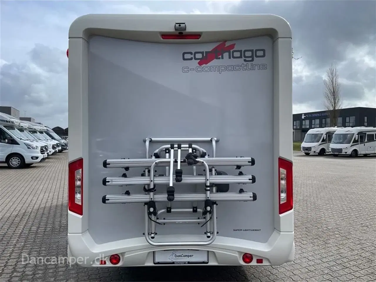 Billede 6 - 2018 - Carthago compactline 144 LE   Anvisningsbil. Automatgear - 150 hk, Enkeltsenge, solceller, inverter, hydrauliske selvnivilerende støttefødder