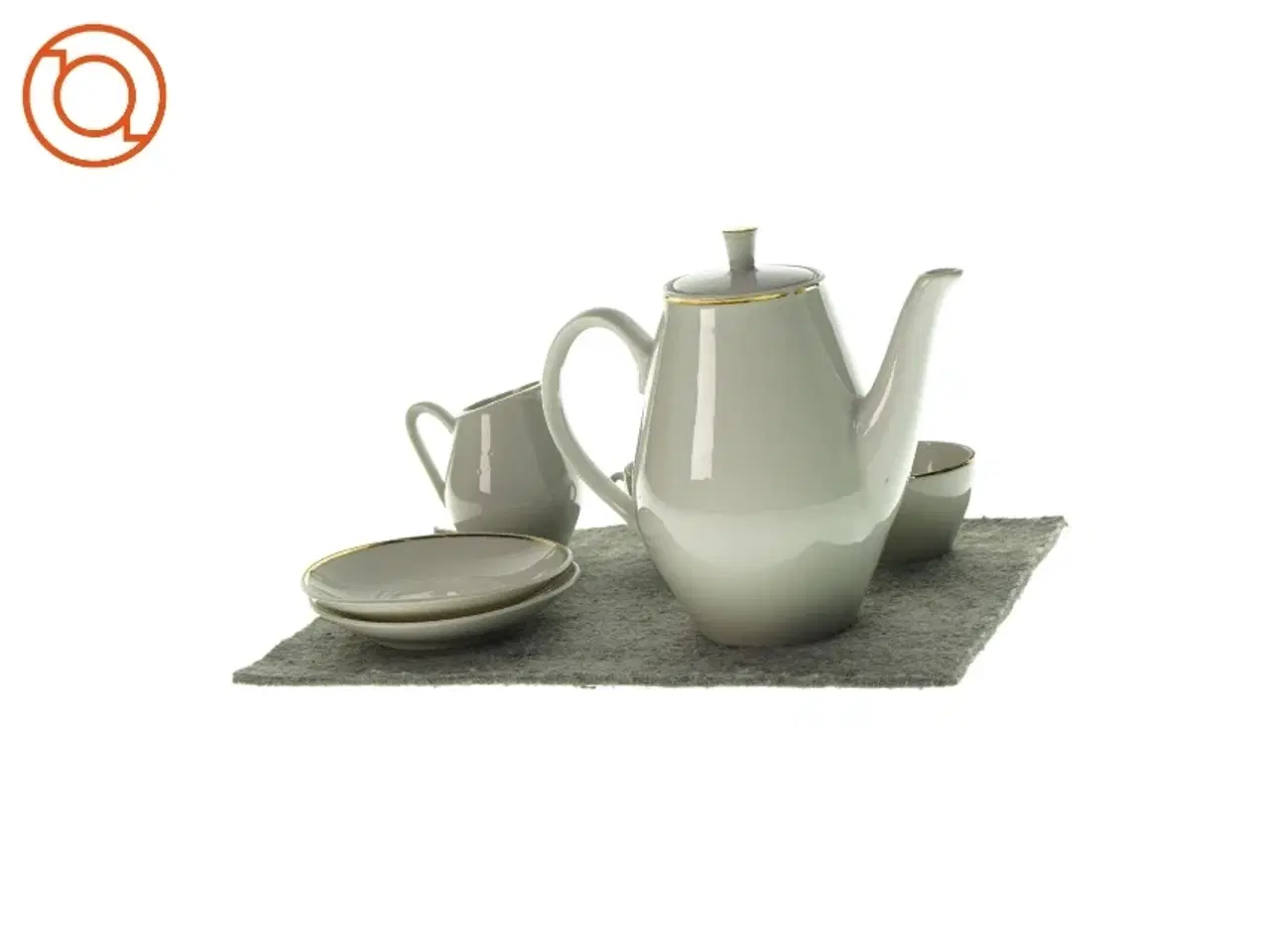 Billede 2 - te eller kaffestel i porcelæn til leg (str. 4 x 5 og 7 x 4 og 10 og 13 x 5cm)